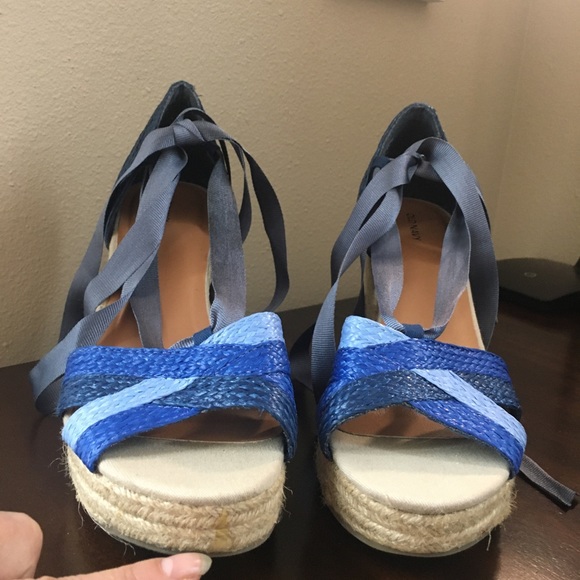 NWOT OLD NAVY Lace Up Espadrille Wedge Peep Toe Blue Sandals - Size 10 - Picture 14 of 15